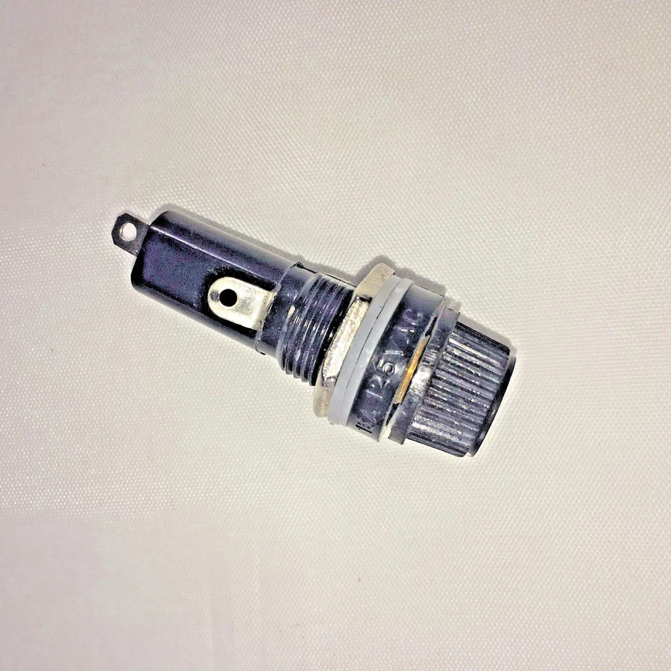 Estuche portafusibles con tapa de tornillo de montaje en panel para fusible de tubo de vidrio de 6X30 mm - Paquete de 10 Foto 4 de 4