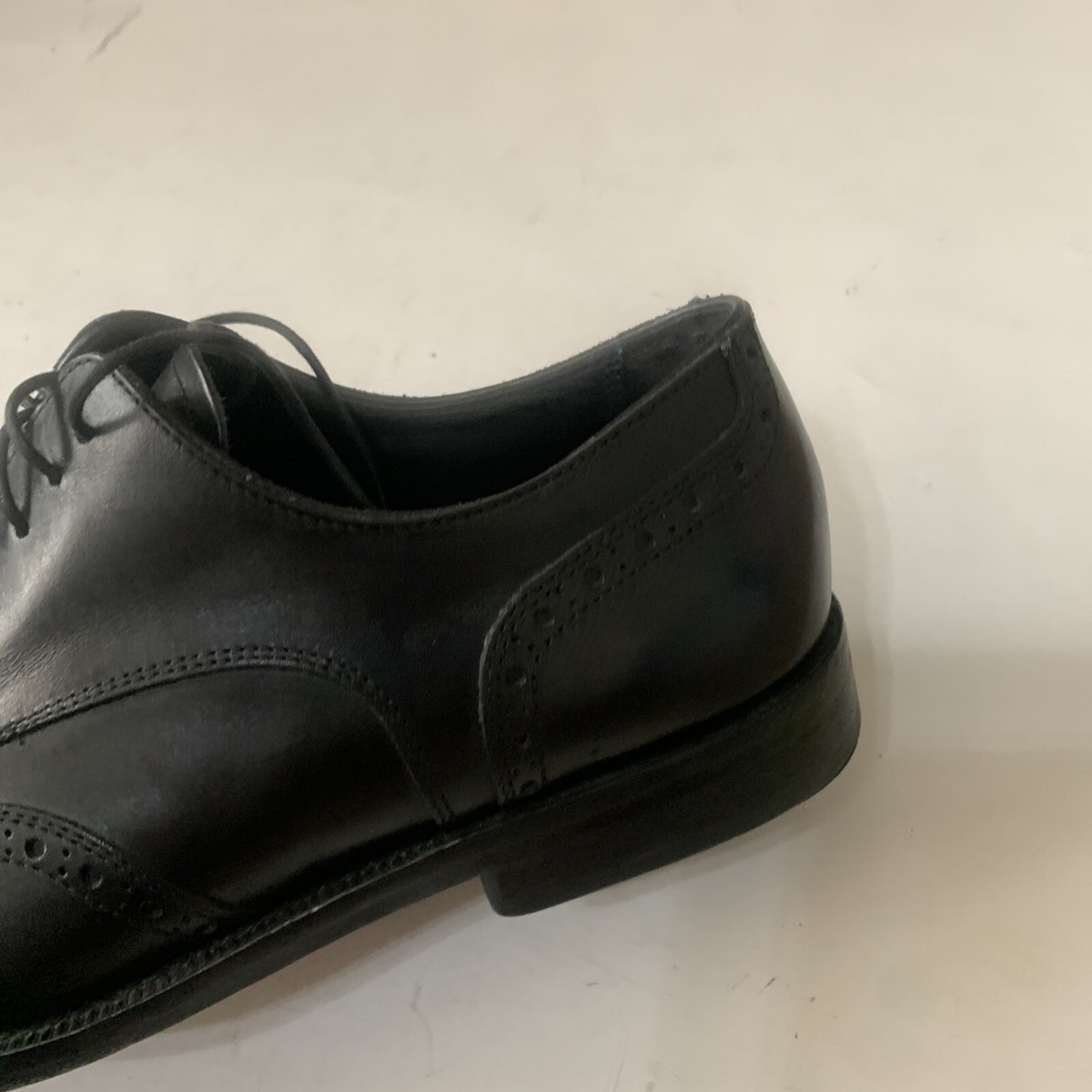 Allen Edmonds Size 8D  display picture 1
