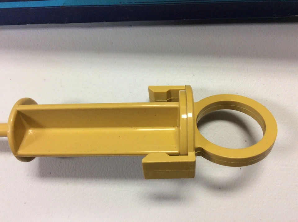 NOS 1981-90 Ford Escort Mercury Lynx Power Steering Pump Fluid Indicator NEW - Image 2 of 4