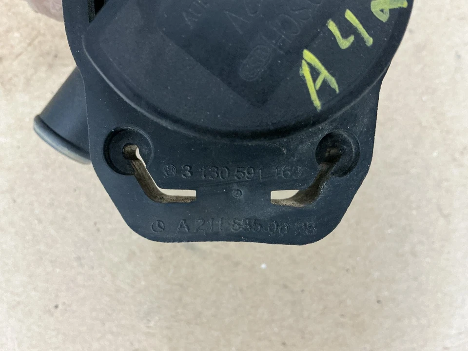 Bomba de água aquecedor líquido de arrefecimento auxiliar Mercedes-Benz E550 2010–2014 A2118350028 fabricante de equipamento original - Imagem 3 de 4