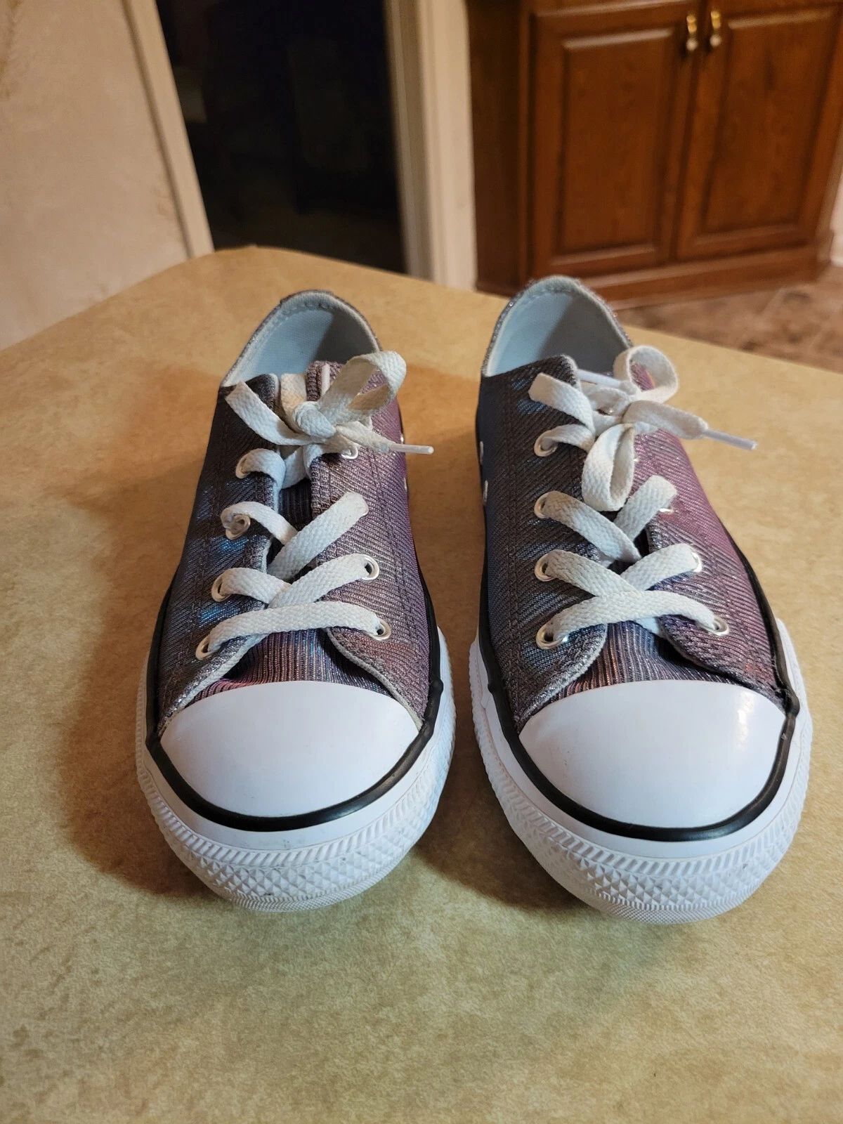 Scarpe glitter viola lunatiche Converse All Star Junior taglia 3 usate leggermente