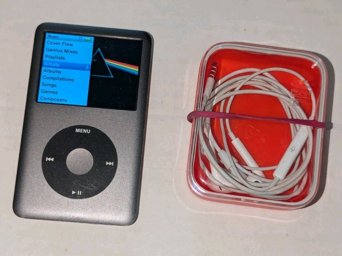 Apple iPod Classic 7th Generation 160GB Black A1238 | eBay