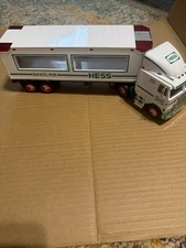 1997 Hess Toy Tractor Trailer / Race Car Hauler No Box Back Window Crack As Show