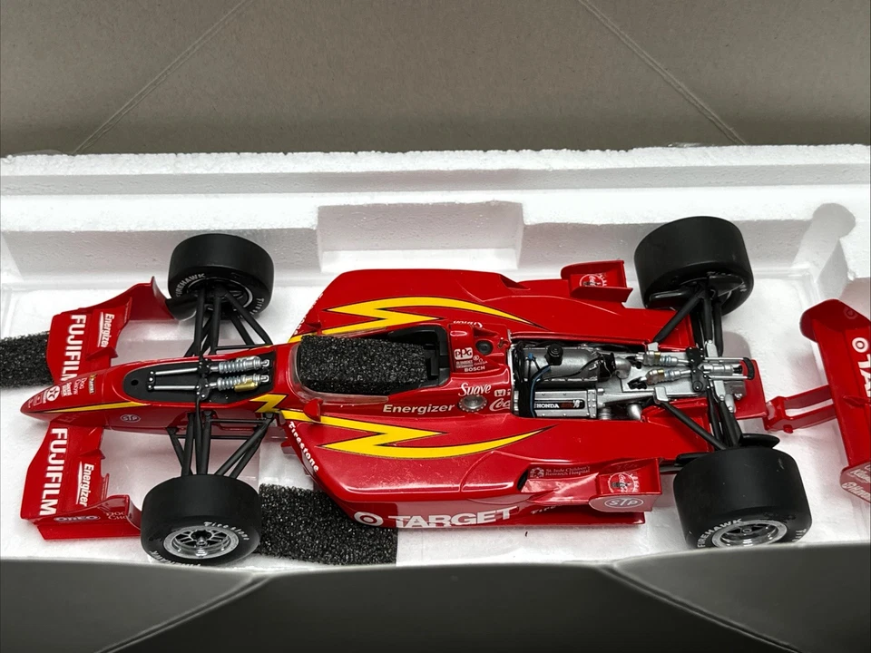 Action CART 1:18 1999 Target Chip Ganassi Reynard J.P. Montoya Indy Champion - Image 4 of 4