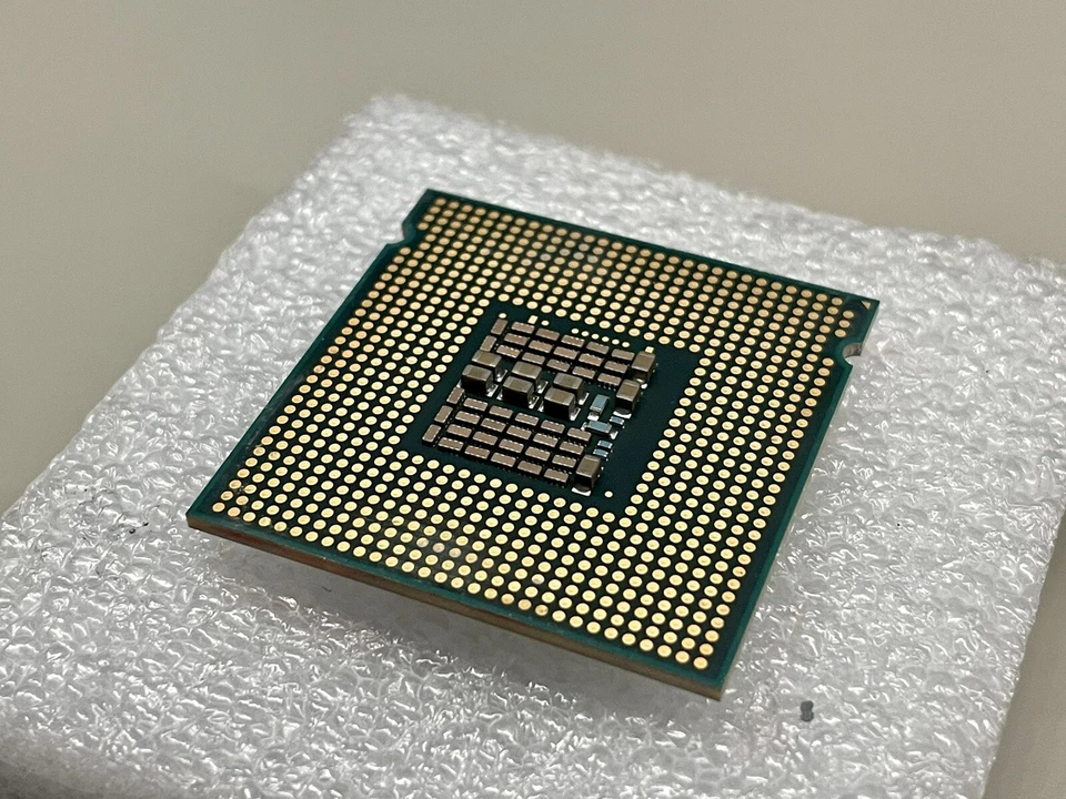 Intel Core 2 QX9770 Extreme Edition - Socket 775 - Imagen 3 de 3
