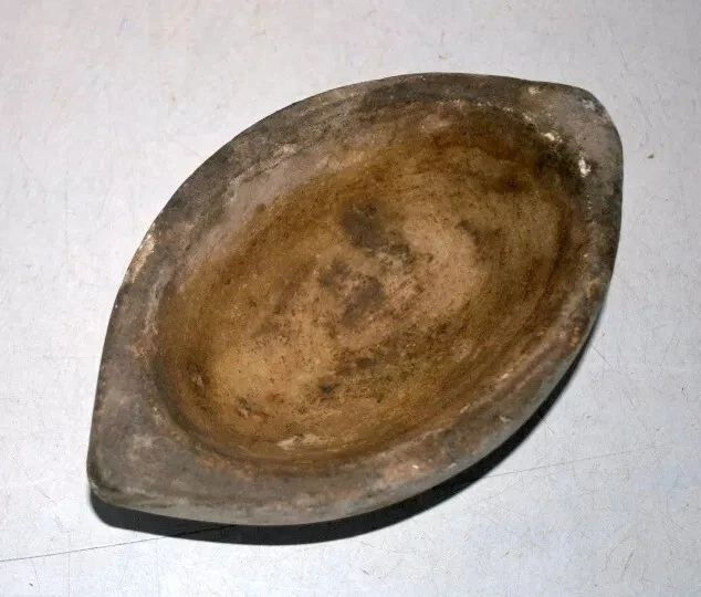 Antiguo mortero de molienda de especias Kharal hecho a mano de piedra de mármol indio de la década de 1850 Foto 4 de 4