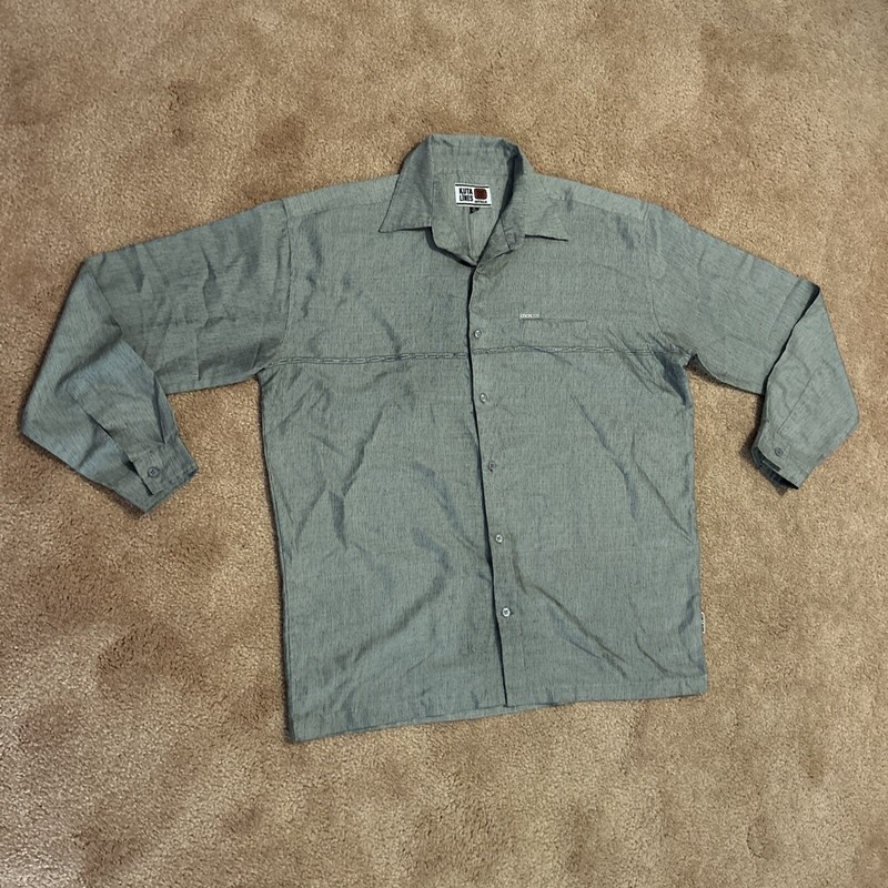 Men’s Medium KUTA LINES Australia Long Sleeve Gray Button Shirt. Fits Big