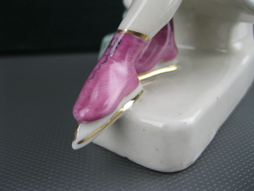 Skater Girl porcelain figurine Polonnoe ZHK Soviet Russian USSR ORIGINAL vintage - Picture 9 of 12