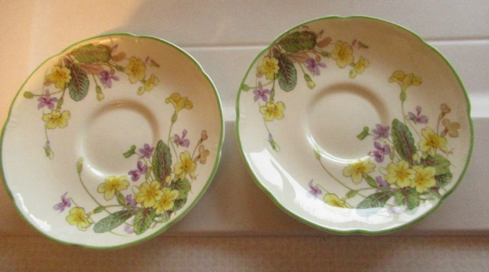 ROYAL DOULTON - APRIL V 2000 - 16 PIECES-2 TEAPOTS, JUGS, CUPS/SAUCERS etc. - Image 4 of 4