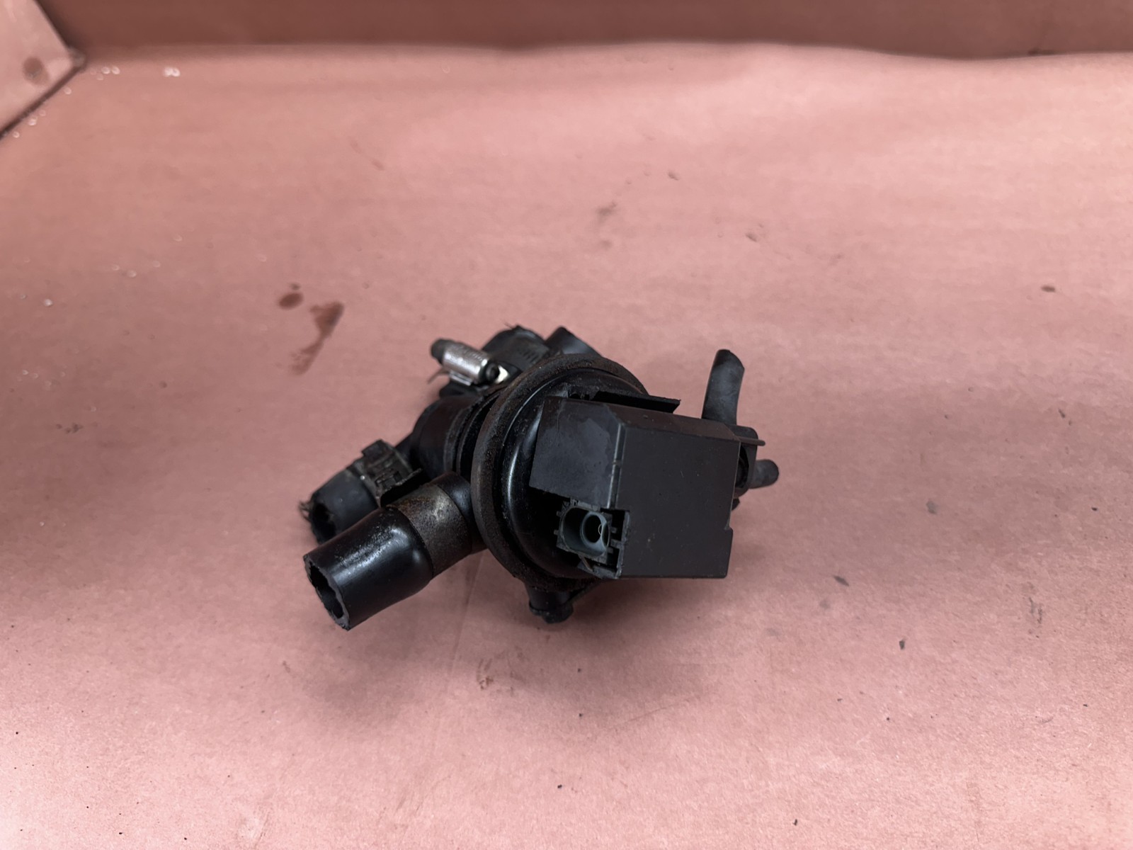 Rolls Royce Silver Spirit 1986 Water Valve Assembly OEM 71K Miles
