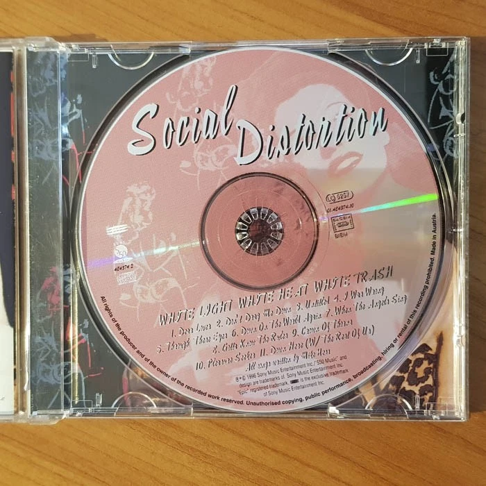 SOCIAL DISTORTION White Light White Heat White Trash VG+/VG+(CD) - Bild 3 von 4
