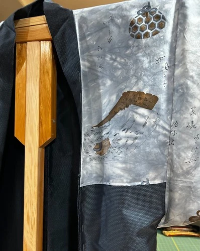 Unused Men s Haori, Pure Silk, deep navy blue, small size, excellent condition.  image 15