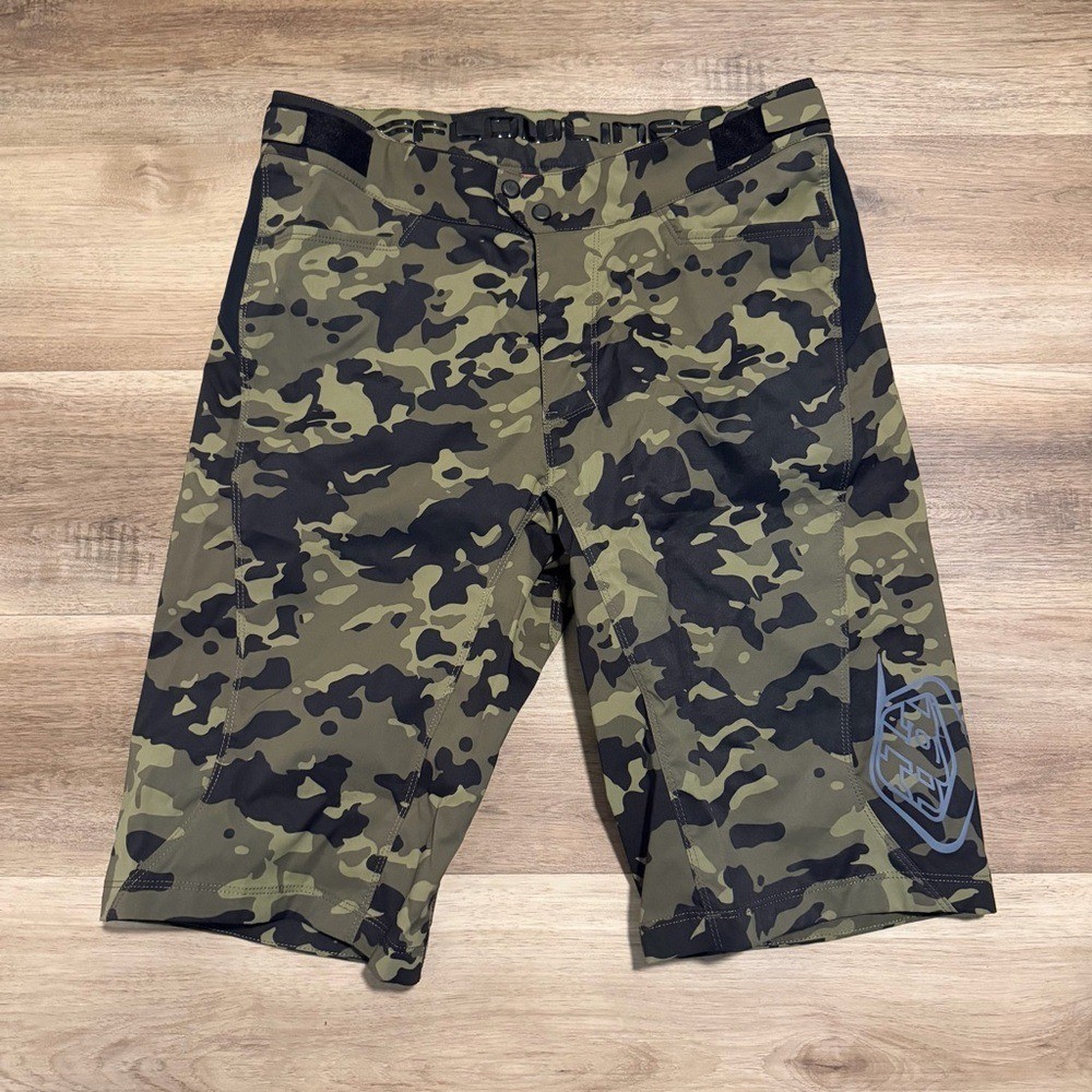 Troy Lee Designs Flowline Shorts Men 34 Camo Unlined Cycling