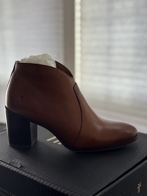 Frye Nora  Zip Women Boots Size US 6.5M NEW