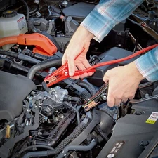 EverStart Maxx 6-Gauge Heavy Duty 16-Foot Booster Cables with Smart Protector