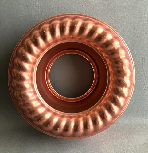 Vtg 1960's Mirro 6 Cup (1.5 Quart) 3x9 Round Coppertone Aluminum Ring Jello Mold