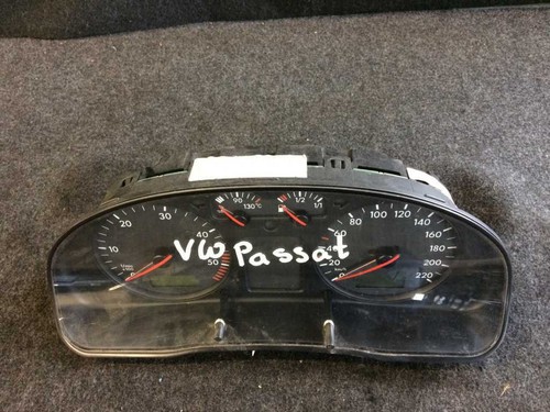 VW Passat 3B Tacho Kombiinstrument 3B1919880C