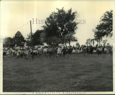 1962 Press Photo Youngsters during egg hunt at Lakefront - noa97231