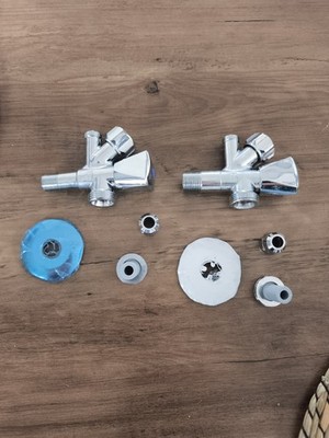 1  Kombi-Eckventil 1/2''  Verchromt, mit Manschette Und 1 Kombi-Eckventil 3/8''