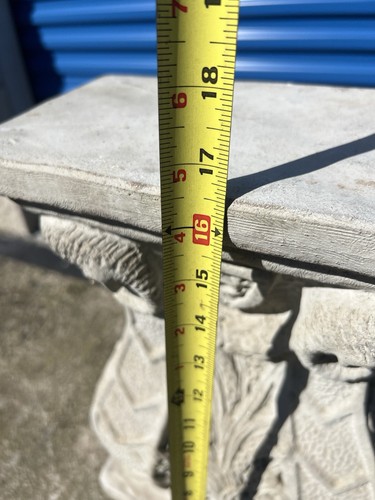 Zement Widderkopf Säulenbein schönes Detail Weinreben - Bild 13 von 24