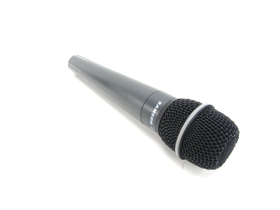 Receptor Samson VR3TD True Diversity con micrófono de mano, clip y estuche rígido Foto 4 de 4