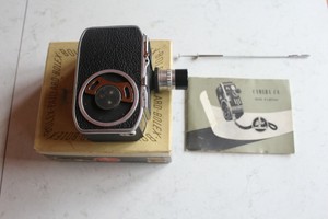 Ancienne caméra C8 Bolex-Paillard numérotée Fabriquée en Suisse