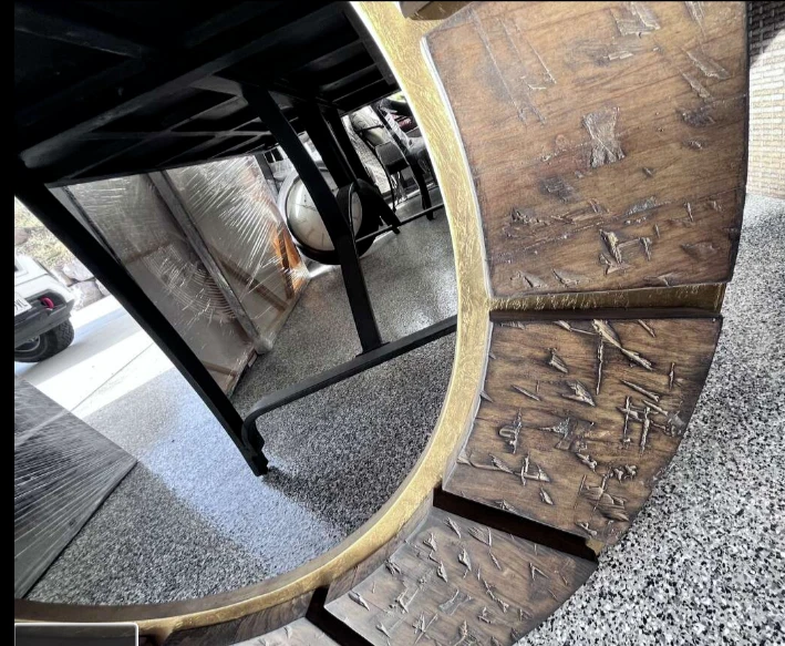 Reloj de pared madera Uttermost Revelation - Flotante decoración del hogar restauración Horchow Foto 4 de 4