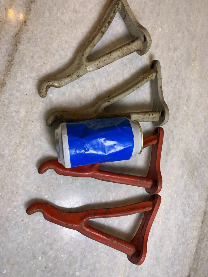 Juego de 4 soportes de pared antiguos de acero fundido industriales de alta resistencia Foto 2 de 4