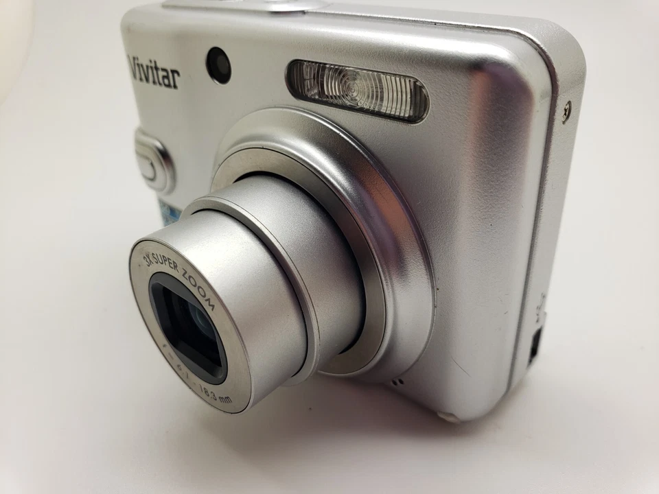 Great Condition Retro Vivitar Vivicam 5355 Silver Digital Camera 5.0MP 3UKPOST - Image 4 of 4