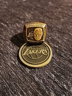 レイカーズ　LA Lakers JERRY BUSS 特大記念リング レイカーズ LA Lakers JERRY BUSS 特大記念リング - メルカリ