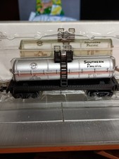 Southern Pacific Tank Car N Gauge