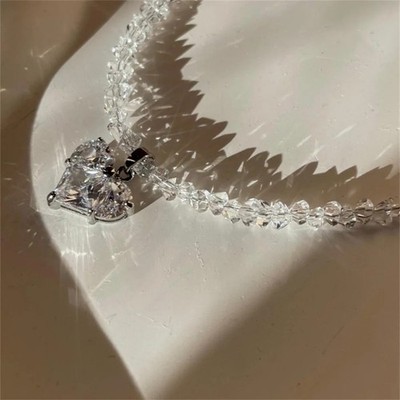 Elegante For Kristall Halskette mit kompaktem Design für mühelosen Stil