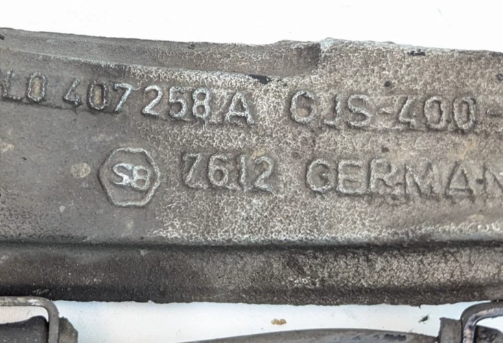 2007-2010 Audi Q7 Front Right Passenger Side Spindle Knuckle 7l0 407 258 Foto 2 de 4