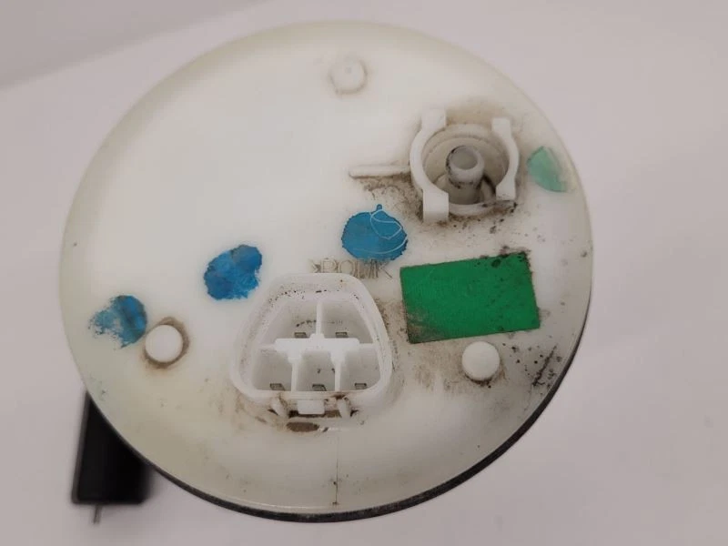 Conjunto de bomba de combustible Lexus Es350 2007-2012 montado en tanque de combustible Foto 3 de 4