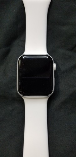 Apple Watch Series 5 44mm - Zdjęcie 2 z 16