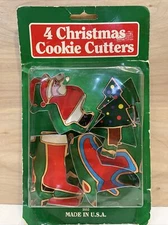 4 Foxrun Christmas Santa Tree Stocking Sleigh Metal Cookie Cutters New on Card 