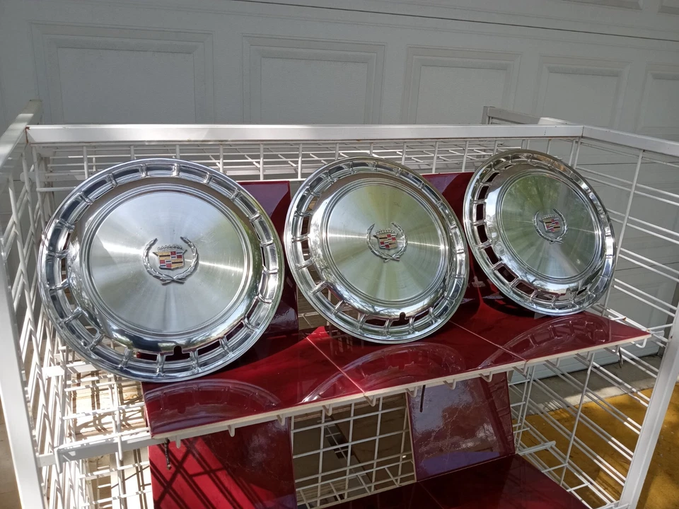 Cadillac DeVille Seville 1987-1988 14" Tapacubos Juego de (3) Cubiertas de Rueda De Colección Foto 4 de 4