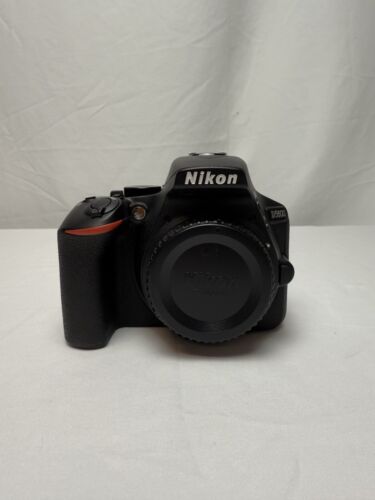 Nikon D5600 DSLR Camera Kit – Black – w/ Tamron 18-200mm Lens & Battery Charger - Picture 15 of 16