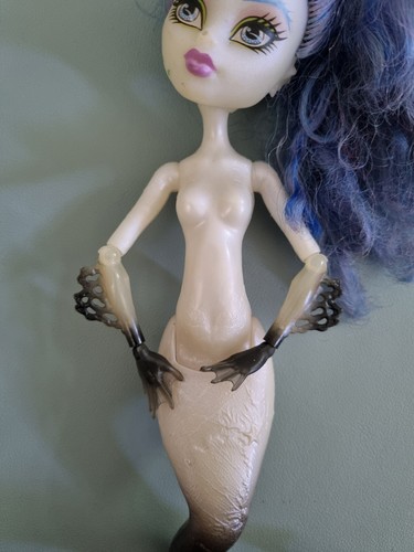 RARE Monster High Sirena Von Boo Freaky Fusion Mermaid Doll Toy - Picture 6 of 13