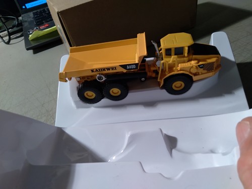 KDW 1:87 HO SCALE KAIDIWEI #A40D DUMP TRUCK YELLOW NEW IN BOX - Picture 6 of 9