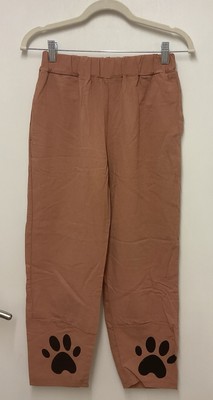 Coole lehmbraune lässige Hundehose aus Baumwollkrepp mit Pfotenabdruck Design S