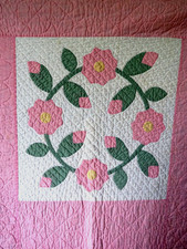 Vtg Quilt Finely Handstitched Pink Green Flower Ring Appliqued 78x80 Farmhouse