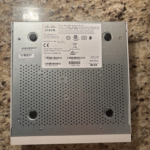 Cisco Firepower 1000 Series FPR-1010 Network Security/Firewall \with power cord - Afbeelding 4 van 7