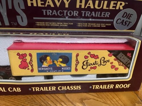 Remolque tractor K-LINE HEAVY HAULER DIECAST HERSHEY'S KISS PRIMER AMOR - Imagen 3 de 7