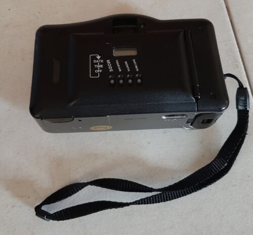 Bell & Howell BF 905 Big Finder Auto Focus Red Eye Reduction 35mm Camera - Picture 3 of 6