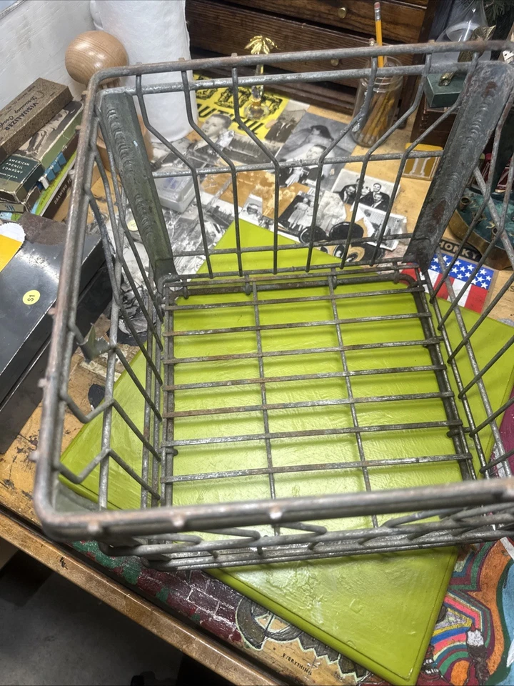 Vintage Hawthorn Mellody Wire Metal Dairy Milk Crate all metal - Image 2 of 4