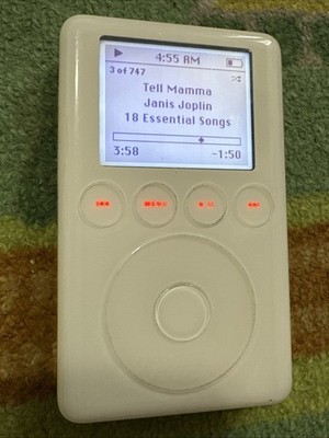 Apple iPod Classic 3rd Fat Generation White 40GB A1040