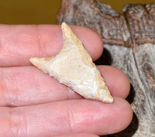 African Neolithic Stone Projectile Knapped Arrowhead Point Sahara Desert, Africa