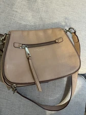 Marc Jacobs Recruit Saddle Crossbody Shoulder Leather HandBag Purse Beige Rose