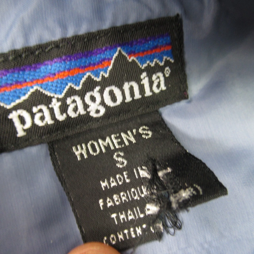 Abrigo Patagonia Mujer Pequeño Cremallera Completa Bolsillos Verdes Con Capucha Nylon Foto 3 de 4